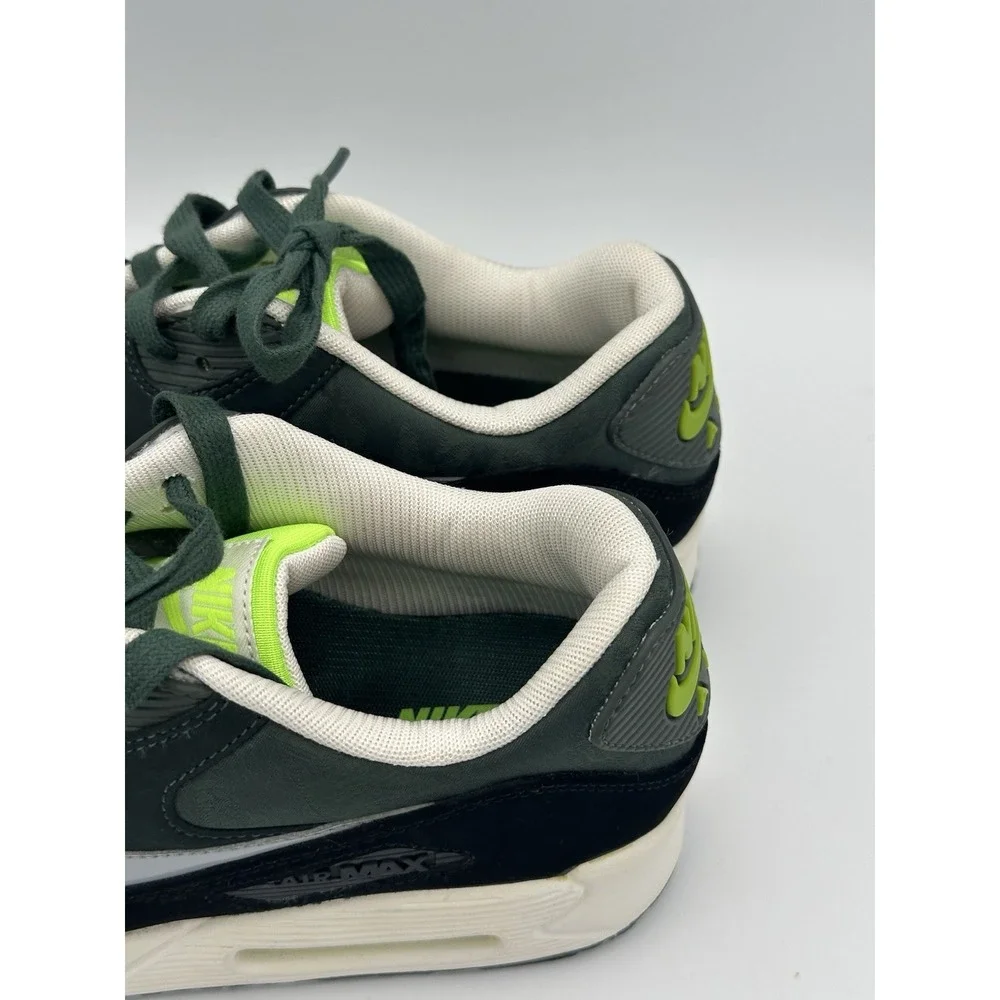 Nike Air Max 90 Premium Vintage Green Paisley 333888-303 Men's Size 9